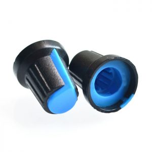 DUGME ZA POTENCIOMETAR 6mm PLASTICNO PLAVO-CRVNO