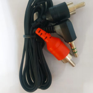 Audio kabel Stereo kabel 1 x Stereo utikač 3,5mm pod uglom2 x Cinč utikač Duzine: 1,2m