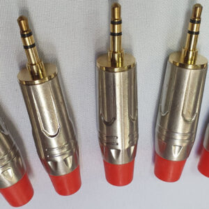 KONEKTOR 3,5mm MUSKI KABLOVSKI METALNI STEREO 1035