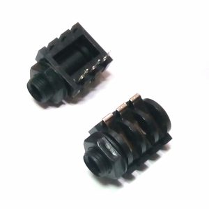 KONEKTOR 6,3mm ZENSKI SASIJSKI STEREO, 2040