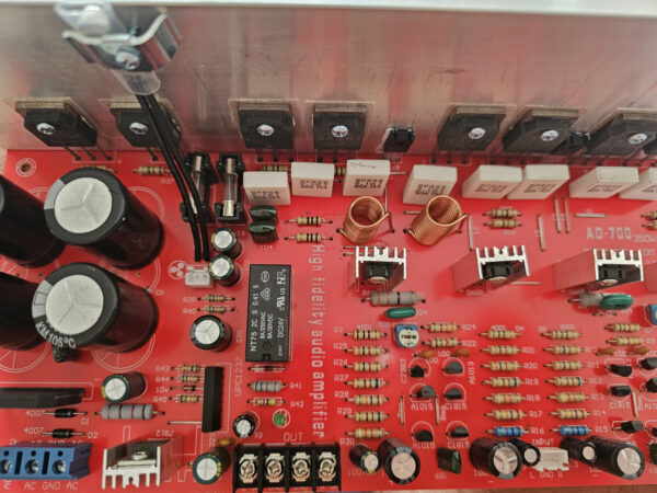 HI-FI POJACALO 2X350W , 6-8R